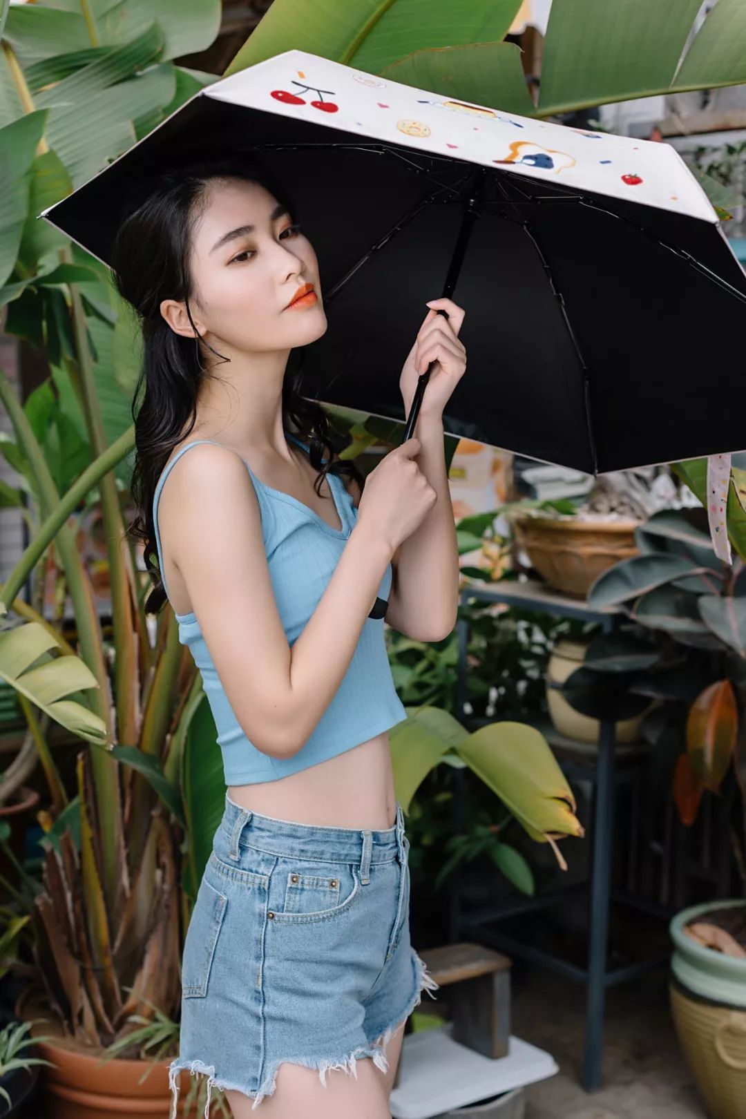 必备的防晒喷雾防晒衣遮阳伞,太阳伞防晒推荐