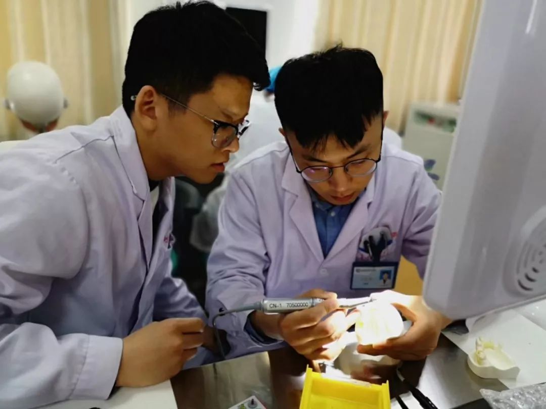 口腔种植零基础培训实操,口腔种植手术课程