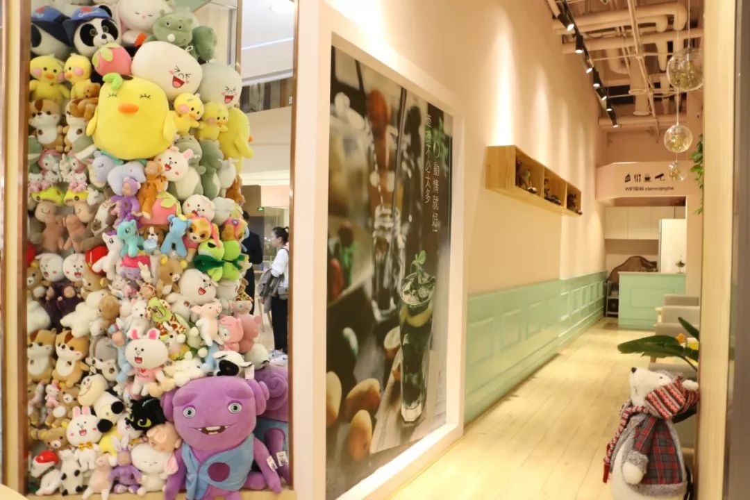 西安要开柠檬精大会！全场美食免费吃！SK-II神仙水、MAC口红免费送！我酸了！