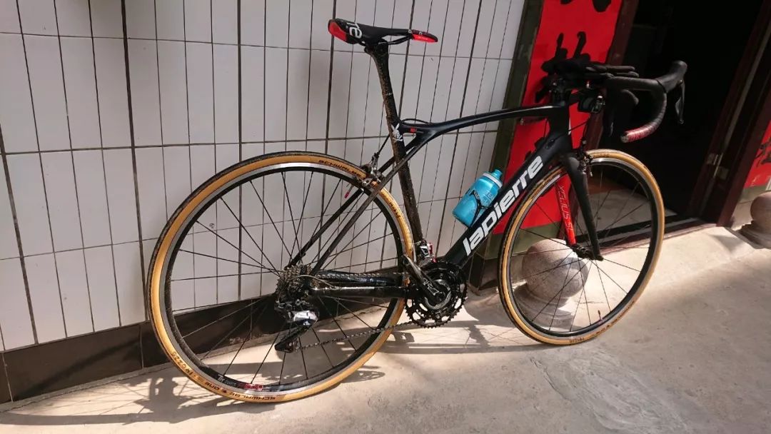 新手骑行必备十大装备,提升骑行感受的小物件