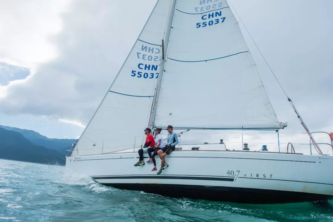 这届迪卡侬要凭颜值征服航海圈？