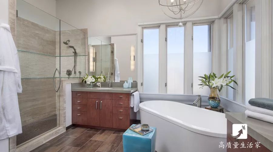 洗完澡热水器要不要关掉?看完才知道电费白交了!