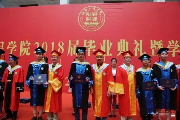 我是你不得不偏爱的江工小物件,对吗?