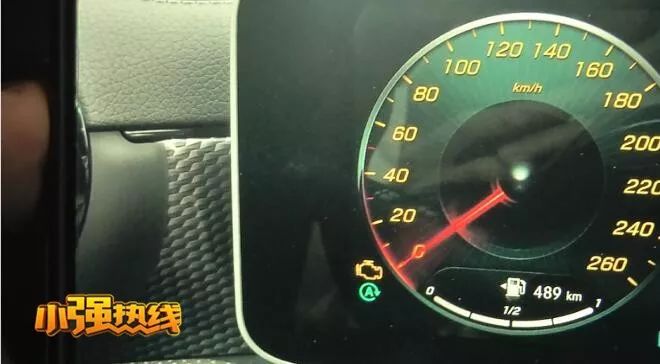 新奔驰开4公里出故障4s店只修不换,奔驰车出问题4s店不给解决