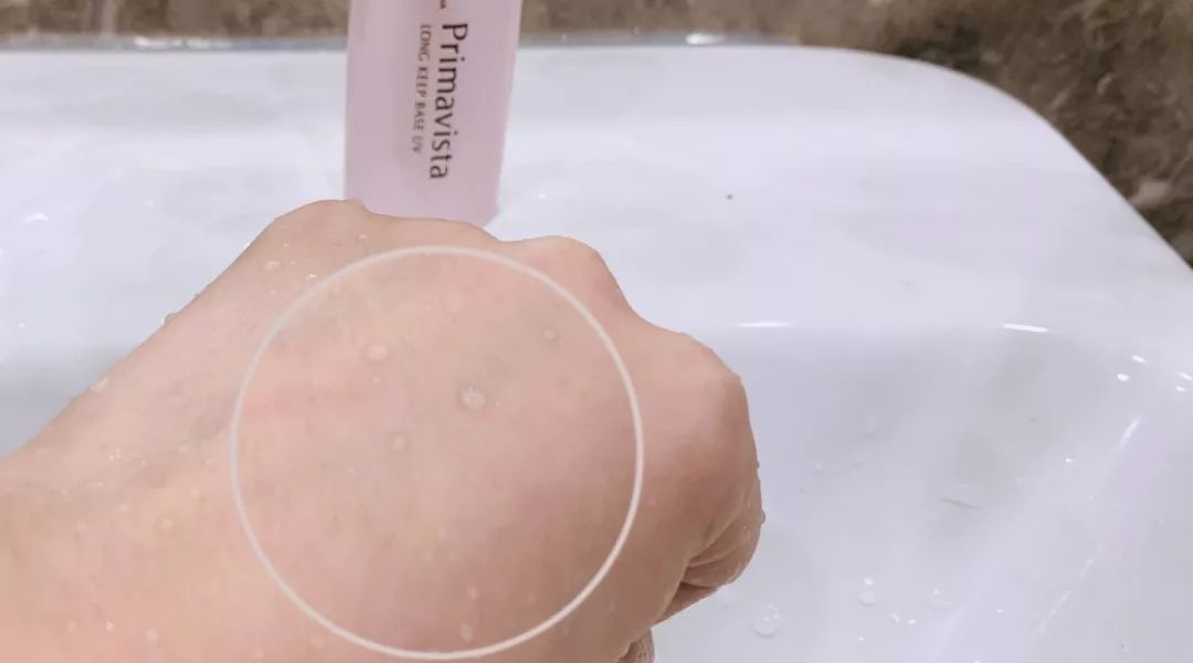 拒绝油腻脱妆,你一定不能错过这支控油妆前乳