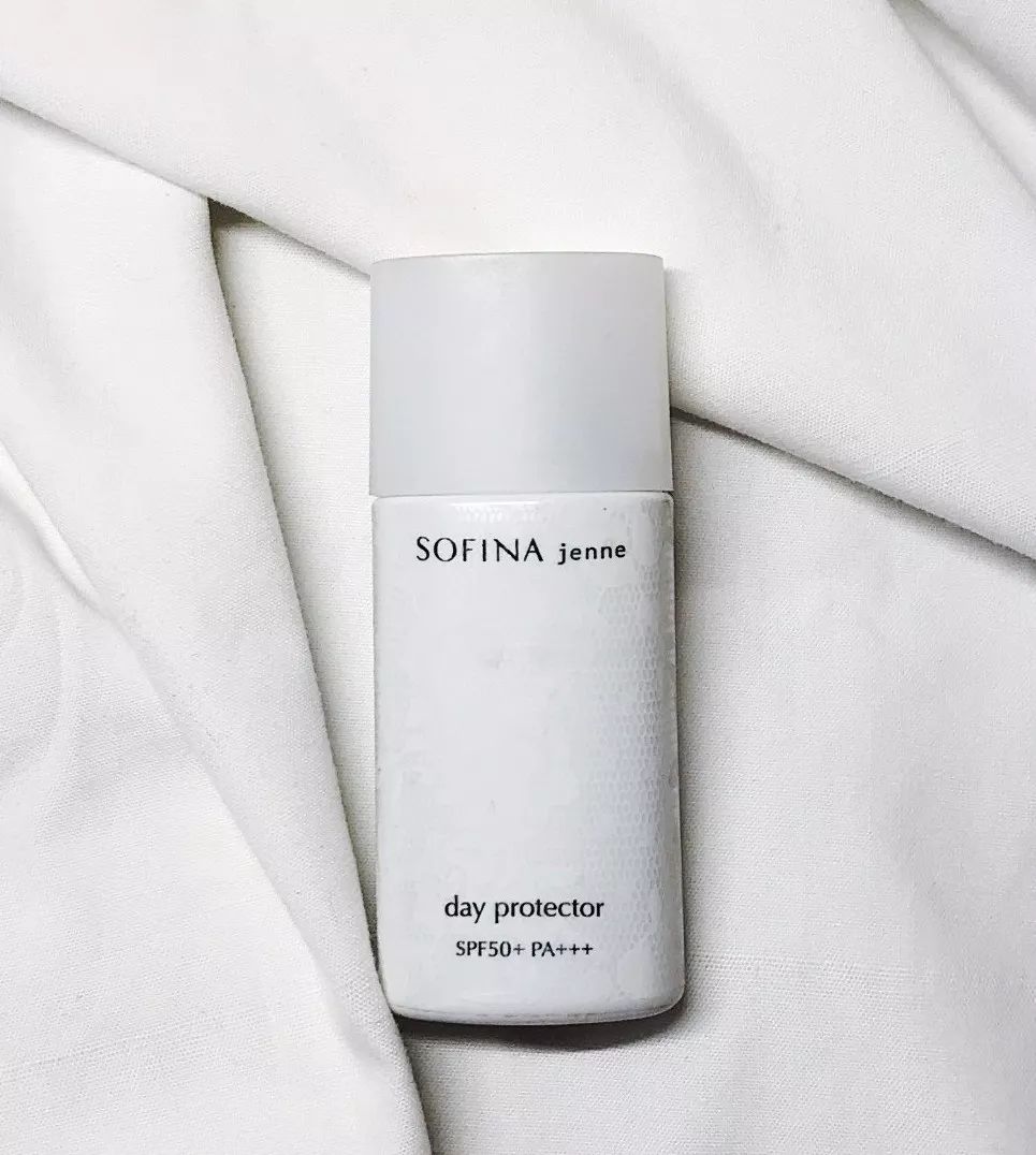 拒绝油腻脱妆,你一定不能错过这支控油妆前乳