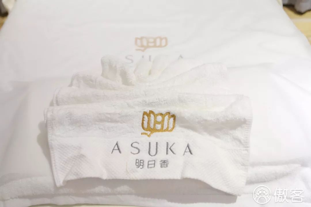 海蓝之谜护肤套餐,海蓝之谜专享礼遇面部护理