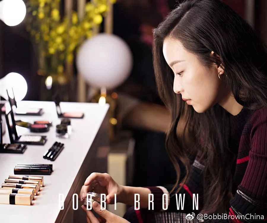 倪妮同款粉底液,杨幂倪妮同款粉色格子