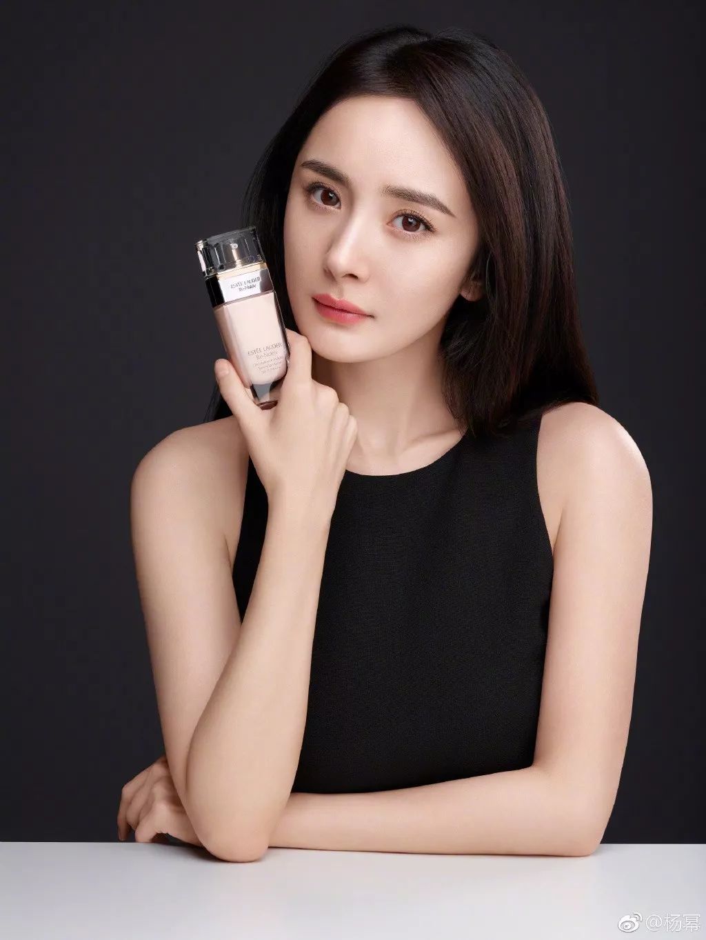 倪妮同款粉底液,杨幂倪妮同款粉色格子