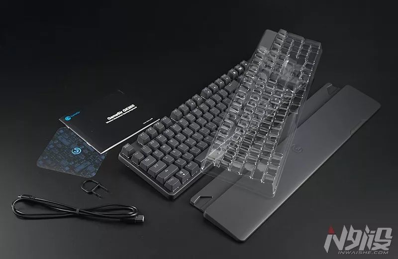 小鸡键盘gk300换电池,盖世小鸡gk300怎么样