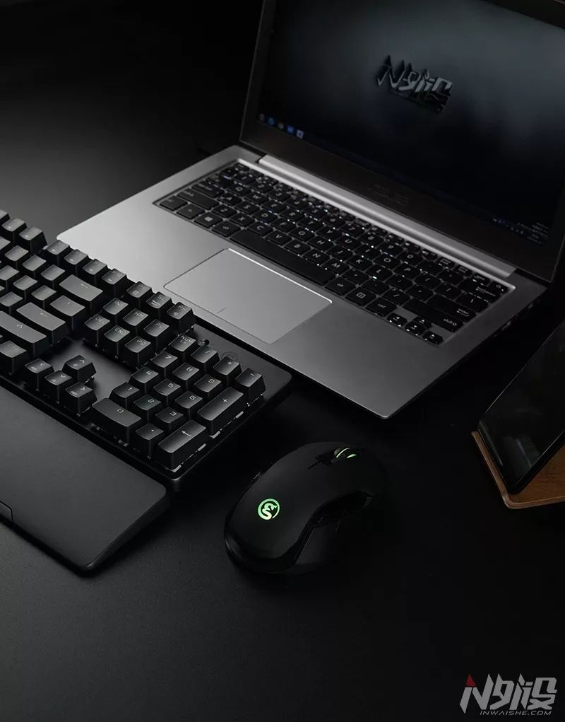 小鸡键盘gk300换电池,盖世小鸡gk300怎么样