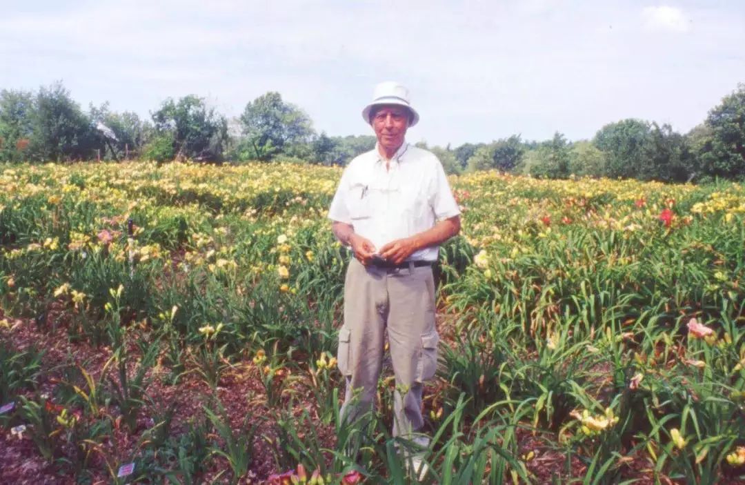 他运毒，他招妓，却给世界带来了温暖