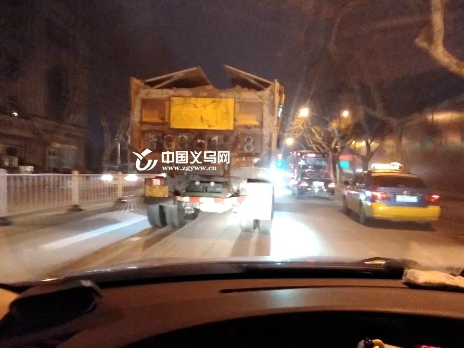 义乌这些大车“自带激光”,小车车主叫苦连连!