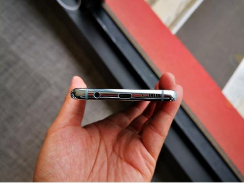 三星galaxys10和galaxy10+的区别,三星galaxys10和10+差别