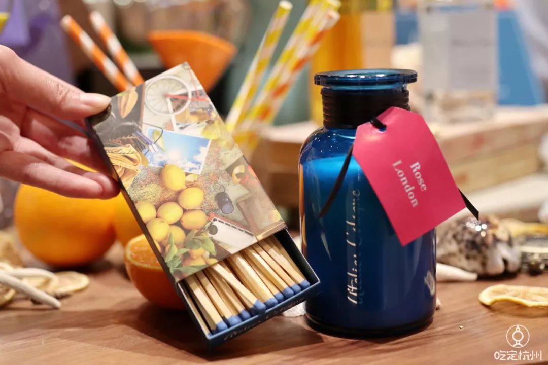 浙江首家！周杰伦为她谱曲、李佳琦连拍两个视频种草、让代购跑断腿的香水品牌来杭州了！