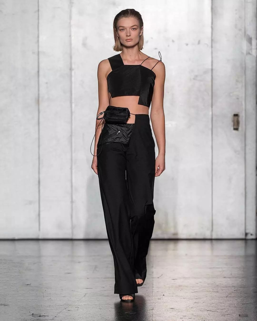 YG要凉BP都开始非主流了？新专居然叫葬爱?