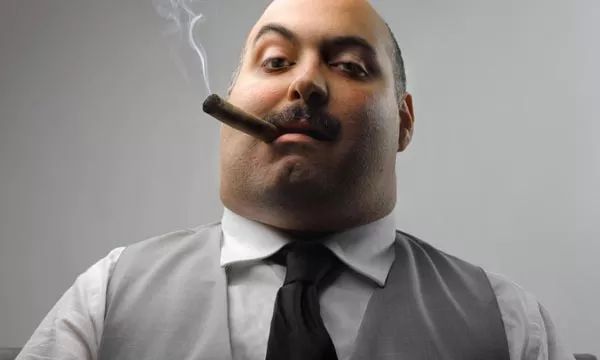 “辉煌”的反转人生：拼搏30多年官至副厅，贪污受贿800余万“铁窗泪”