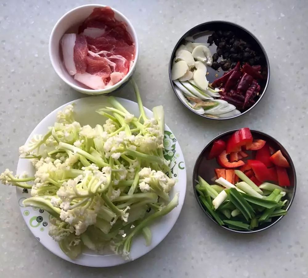 10分钟快手菜晚餐一周不重样,快手小炒十分钟凑出一桌佳肴