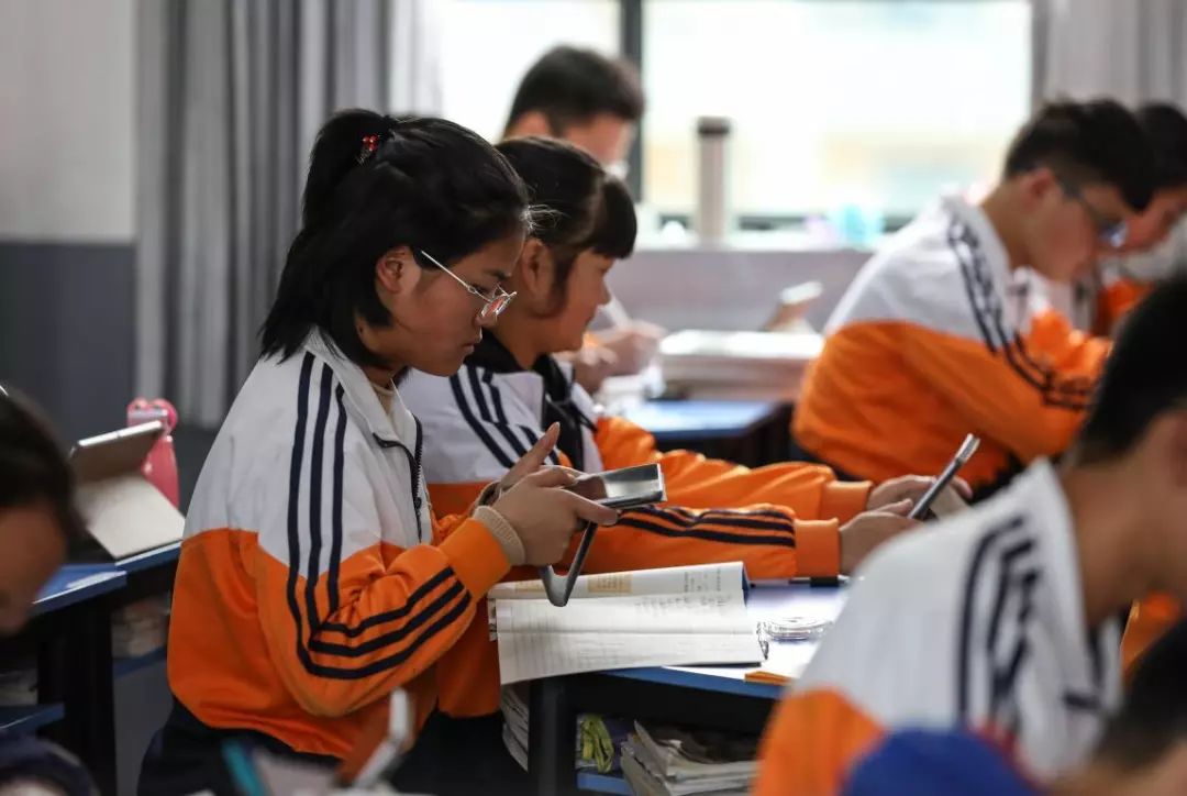 兴义市思源实验学校教学质量,兴义思源实验学校培训班