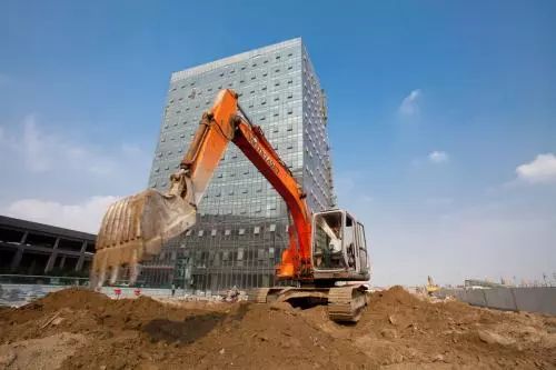 不敢去干挖机活,我不敢休息因为我穷