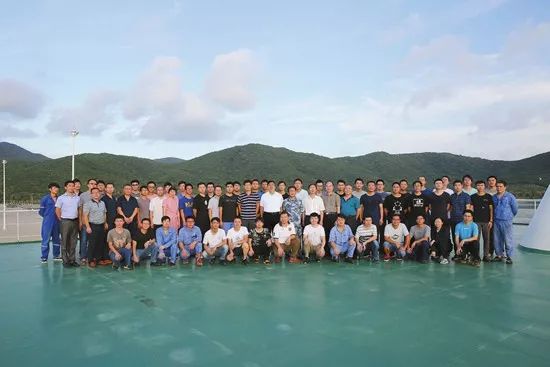 青分享|一条微博热评引发的思考,网友:“这才是新青年”