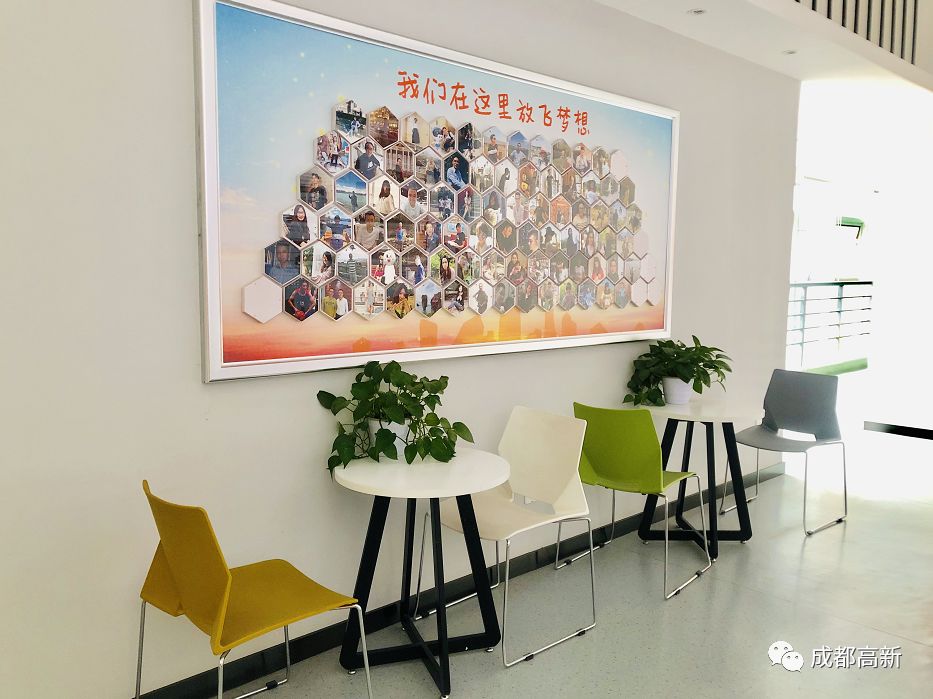 融媒体中心招聘专业技术岗位,2022融媒体中心招聘新媒体岗位