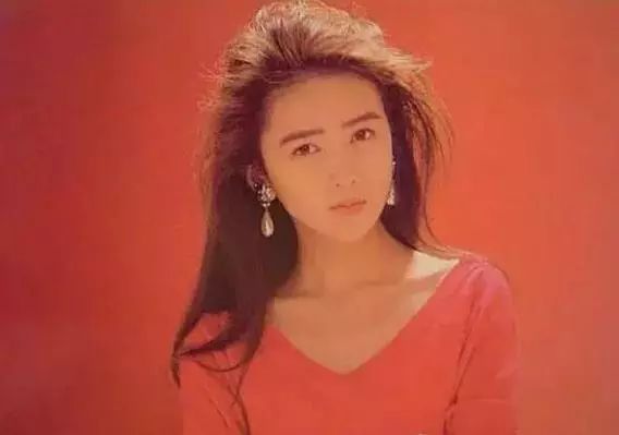 被全网黑了19年的旧日女神,她真的没有那么“罪不可赦”