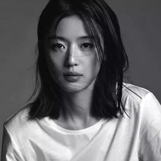 显瘦垂感女白t推荐夏,夏季白t必备