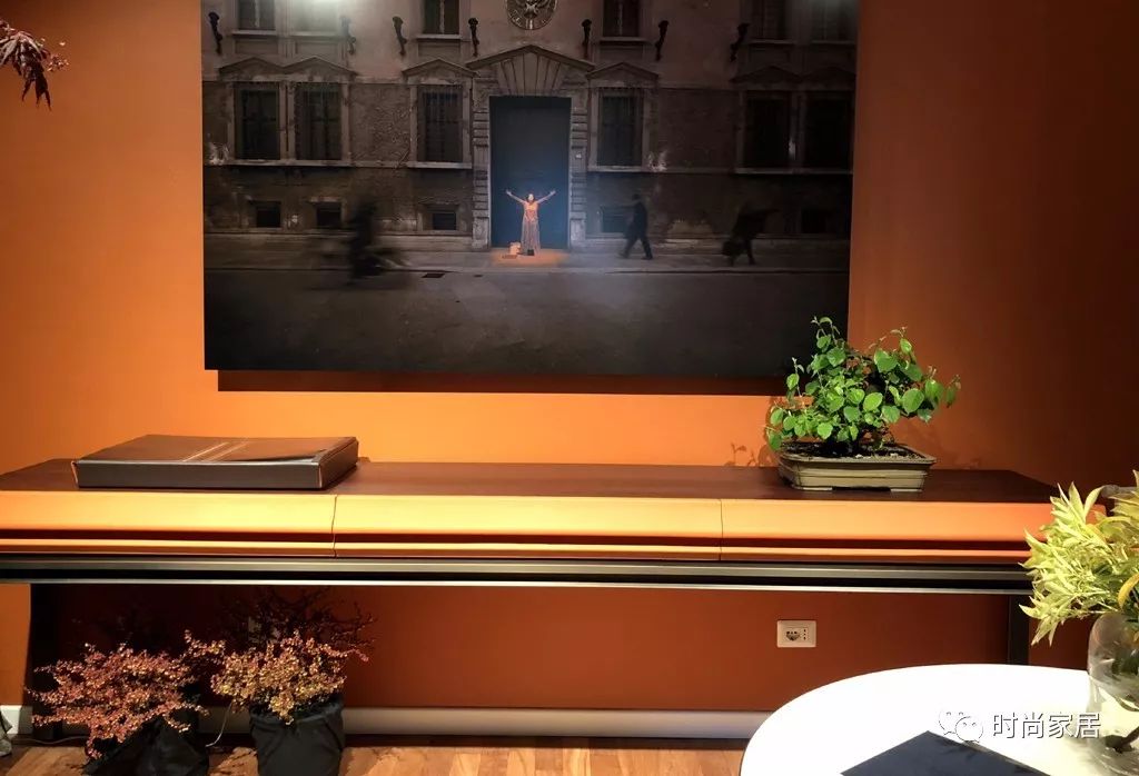 GucciDécor、VersaceHome、MiuMiu、FENDICASA……米兰设计周美不胜收