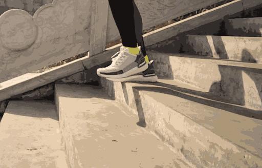 阿迪达斯boost19跑步鞋测评,adidasultraboost19脚感
