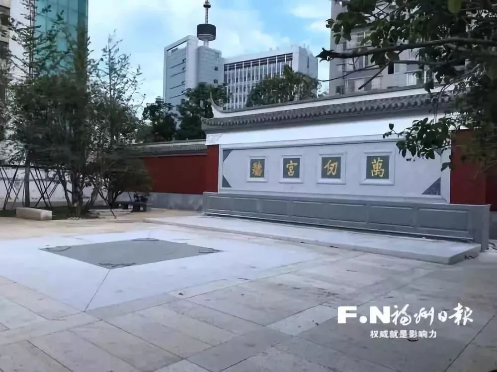 地铁2号线试乘券领取现场超火爆!我们汇总了沿线美景美食!