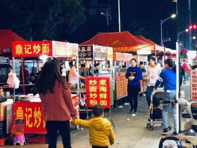 地铁2号线试乘券领取现场超火爆！我们汇总了沿线美景美食！