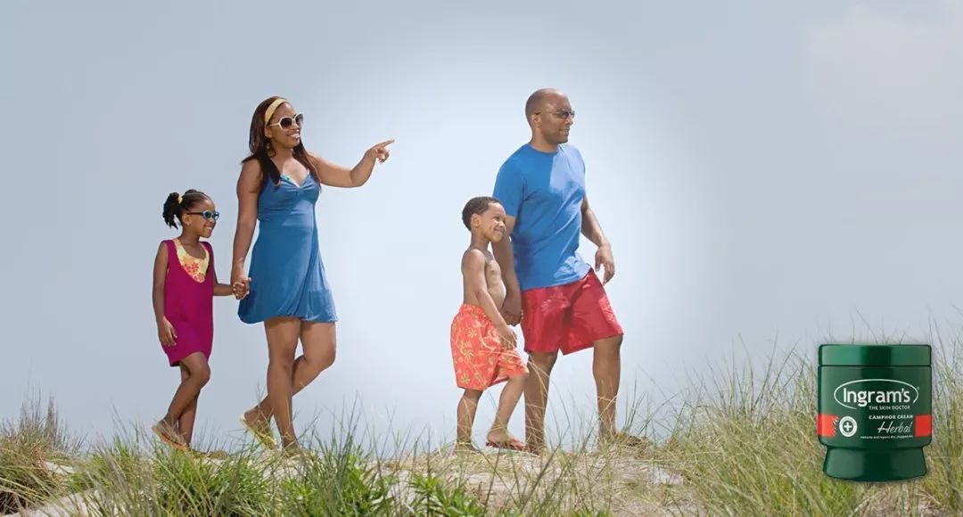 脚后跟套上这个“*钟金**罩”夏季穿鞋嫩到反光!干裂、老茧、死皮都没了!