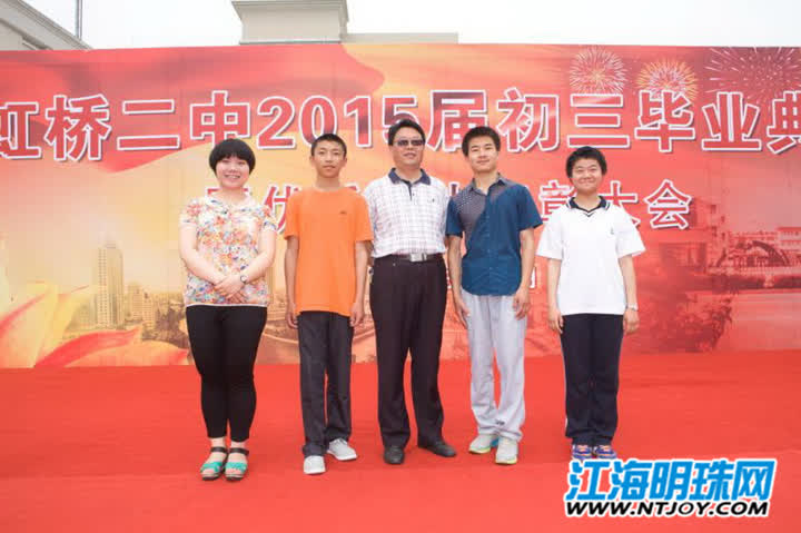 教育扶贫情暖学子心,教育帮扶人文关怀暖人心