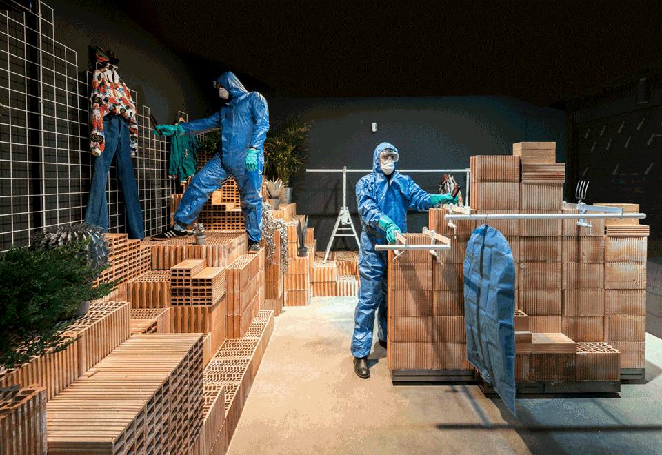 马德里开了家废墟服装店，这里有当下最流行的工业（地）风!