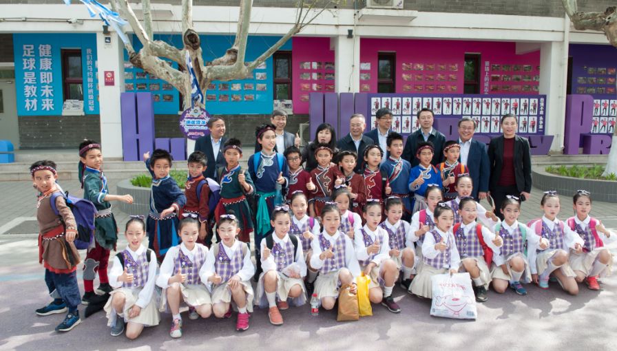 副市长张家明一行走进海淀，点赞了这两所学校的体育工作！