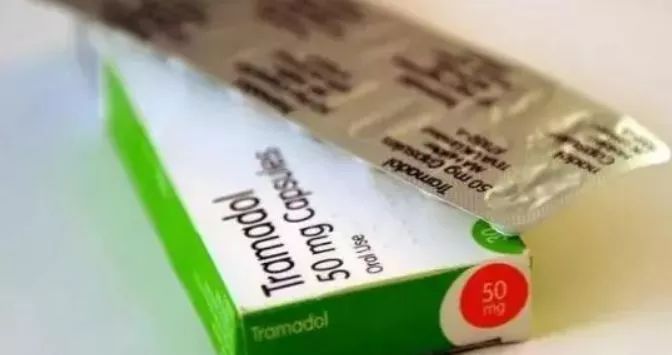 小虎普法丨女子过海关被捕差点被判死刑，只因带了…我们出国行李箱里几乎都有！