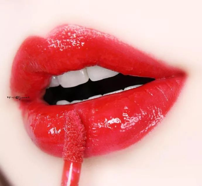 男生最喜欢的口红味道,男生最喜欢粉色的口红