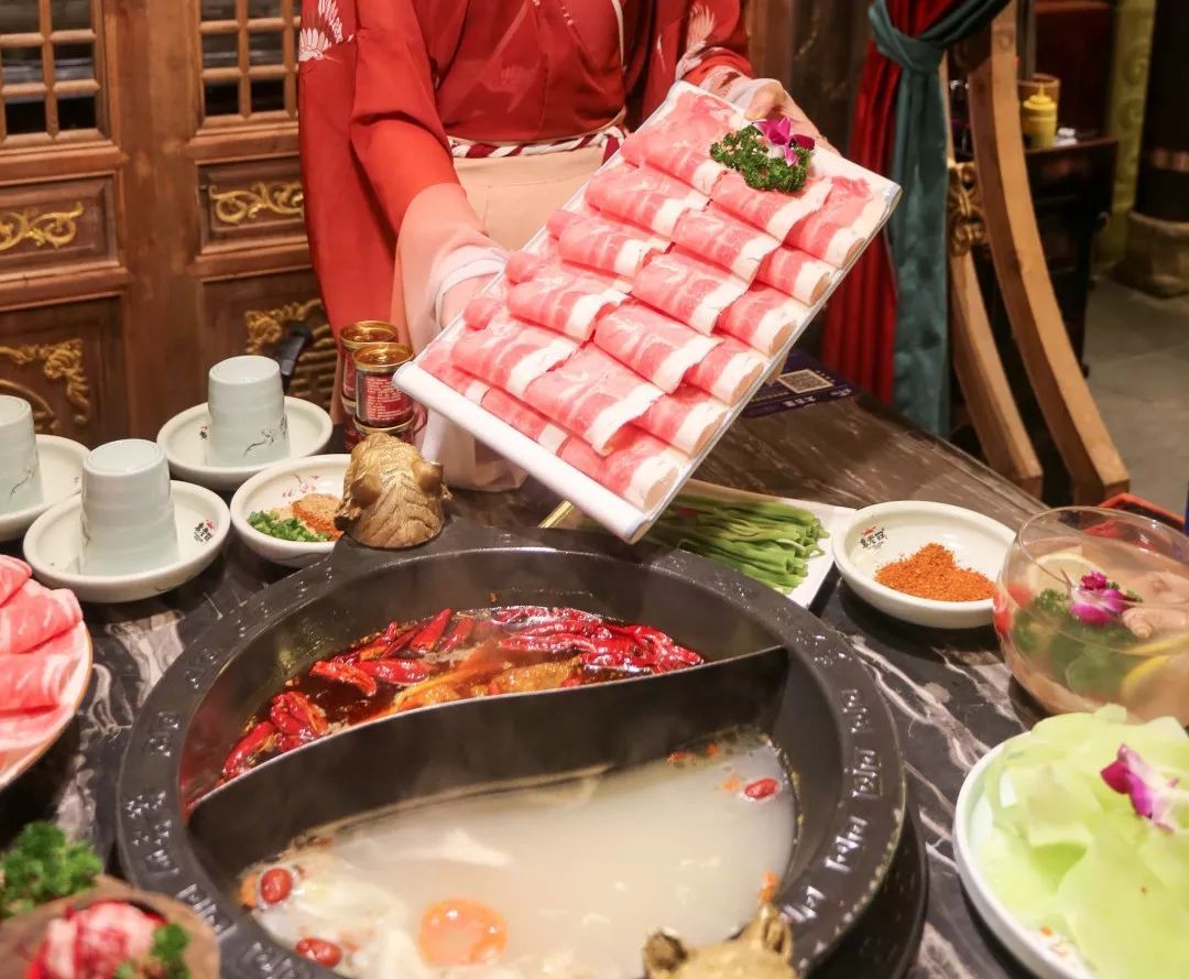 周年庆|5.8折吃袁老四火锅!穿汉服感受不一样的吃火锅体验