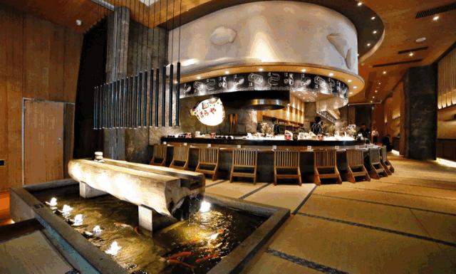 5.5折品“天下第一鲜”+黑金系奢牌酒店+落地窗海景房+159抢399元储值卡+人均50吃双层蛙锅