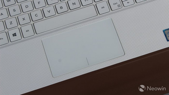 [视频]2019款戴尔XPS13评测：网络摄像头终于挪到屏幕上方