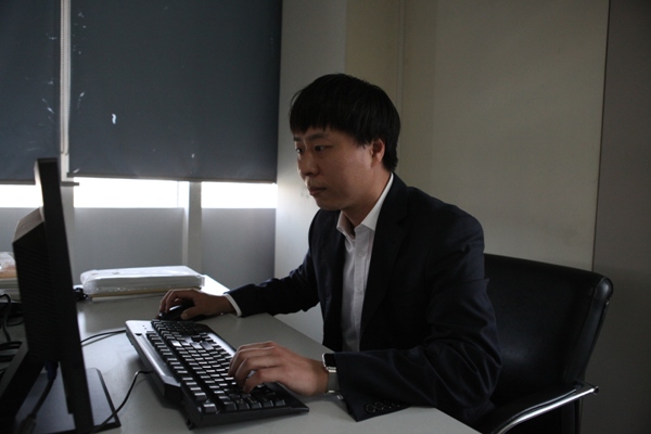 殷鹏有多厉害,殷鹏的论文