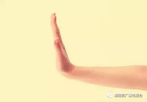 v手势会被盗取指纹吗,防止拍照盗指纹