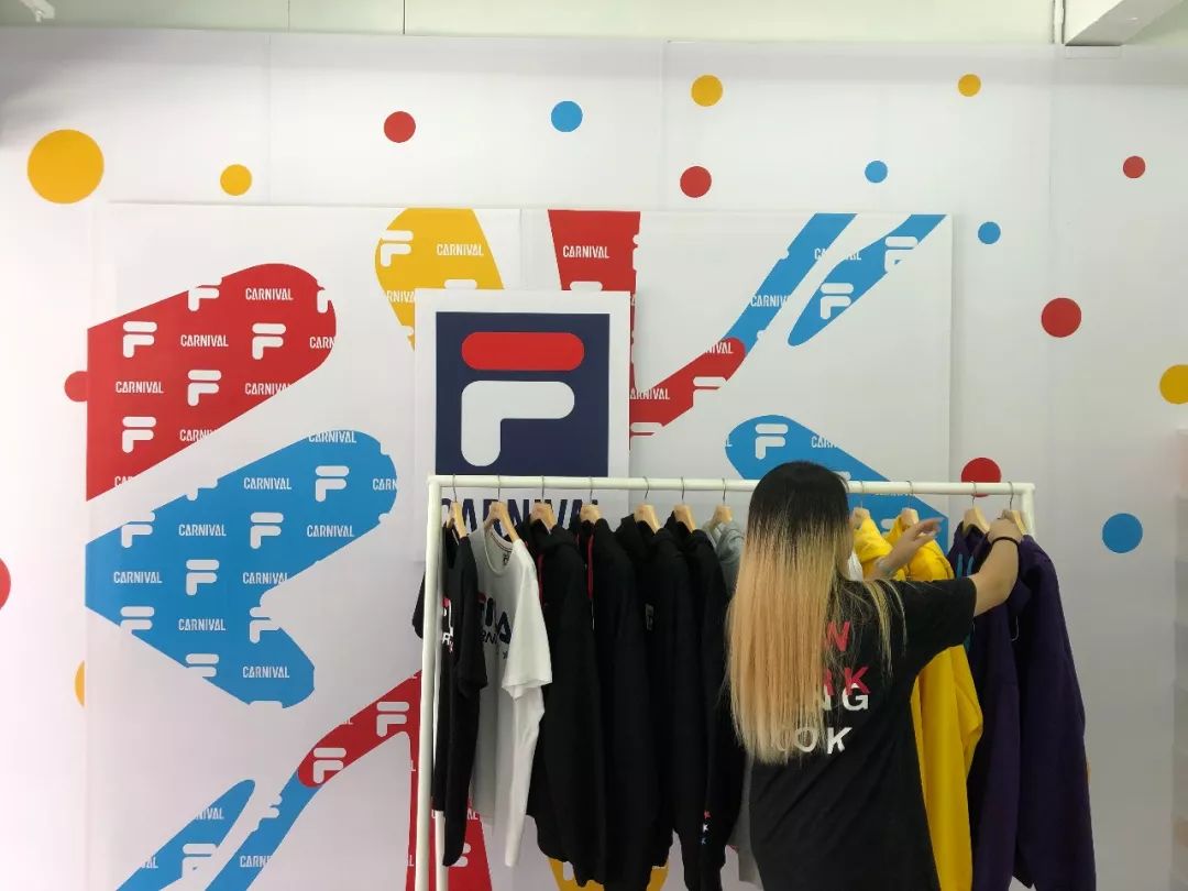 泰国最大球鞋店,泰国曼谷球鞋实体店