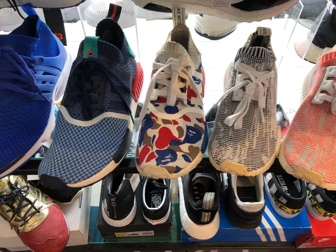 泰国最大球鞋店,泰国曼谷球鞋实体店