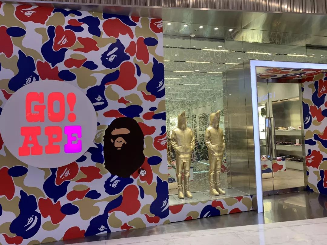 泰国最大球鞋店,泰国曼谷球鞋实体店