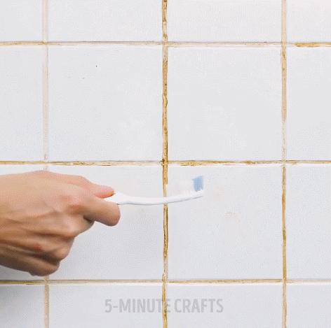 家里墙壁发霉怎么根除,发霉的墙壁怎么去除霉斑