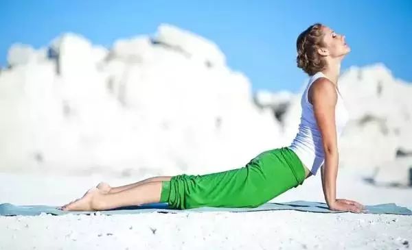 日常生活注意调整坐姿,不保持正确健康坐姿的危害