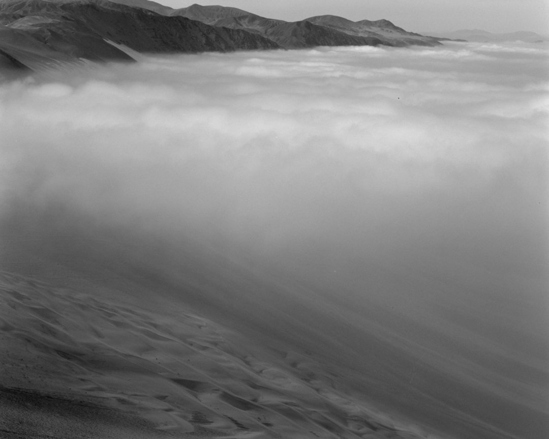 房子在她的镜头里变得生动，来看建筑摄影师埃莱娜30年作品展