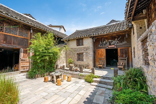 黔南州的独特风情,最炫民族风的来历